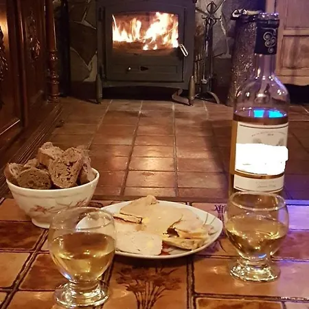 Шале Oustals De Lavail *