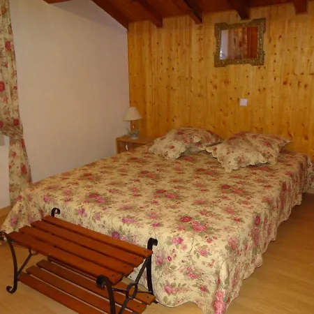 Oustals De Lavail Шале